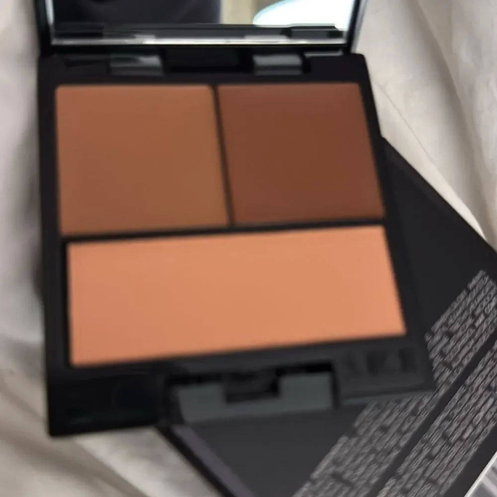 - SURRATT Perfectionniste Concealer Palette $58 3, 5, and 6 NIB
